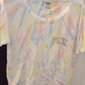 VS PINK tee